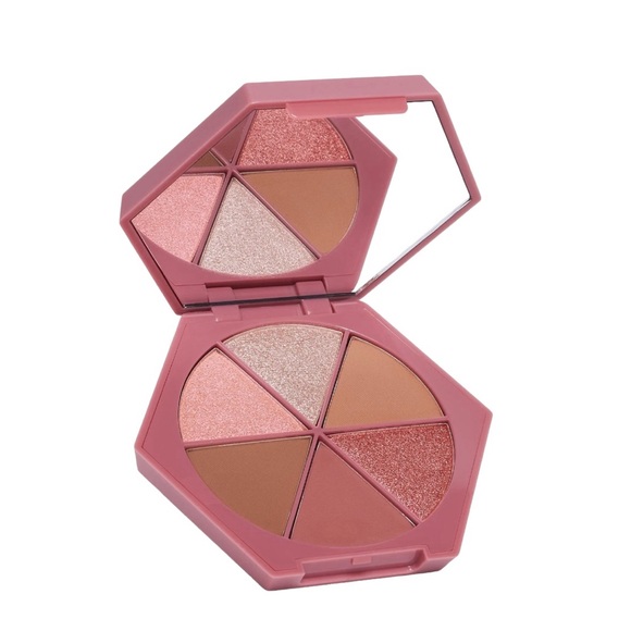 Eyeshadow “Venetian Rose” - Picture 2 of 6